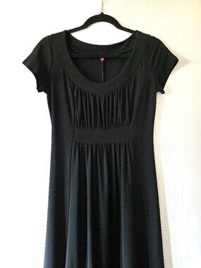 ZOKAI Black Short Sleeve Dress